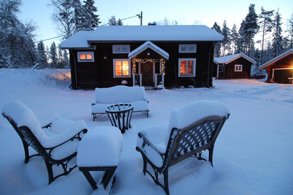 Rustika Strandstugor Utanfoer Raettvik Exterior photo